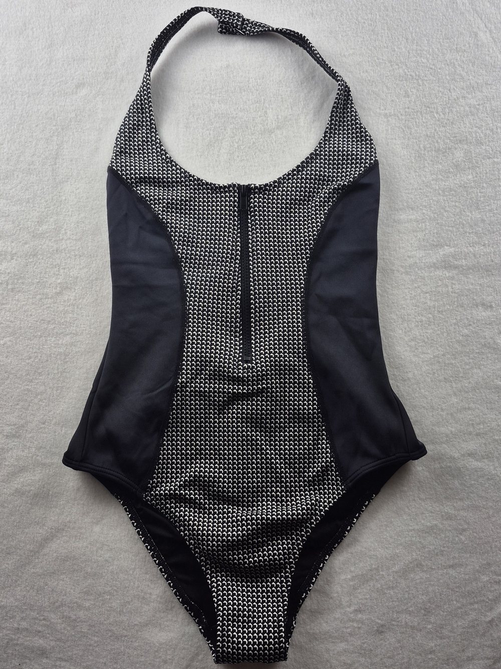 Victoria’s Secret Zip Front Halter One Piece Swimsuit Geometric Colorblock S - Picture 1 of 8